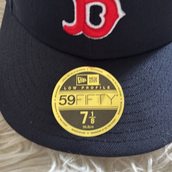 Boston Red Sox New Era Authentic Collection 59Fifty Fitted Hat - Picture 5 of 5
